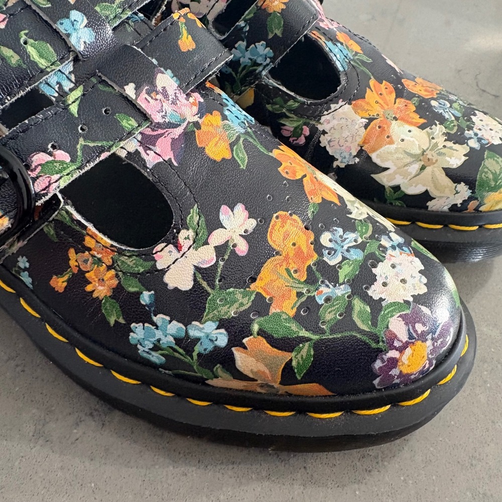 Dr. Martens Darcy Mary Jane Shoes Dark Floral 8065 Black Double Strap
Chunky 6 - Picture 11 of 12